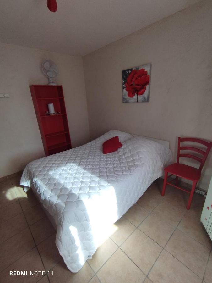 Chambre D Hotes En Provence, Au Pied Du Luberon, Les Coquelicots La Tour-d'Aigues Экстерьер фото